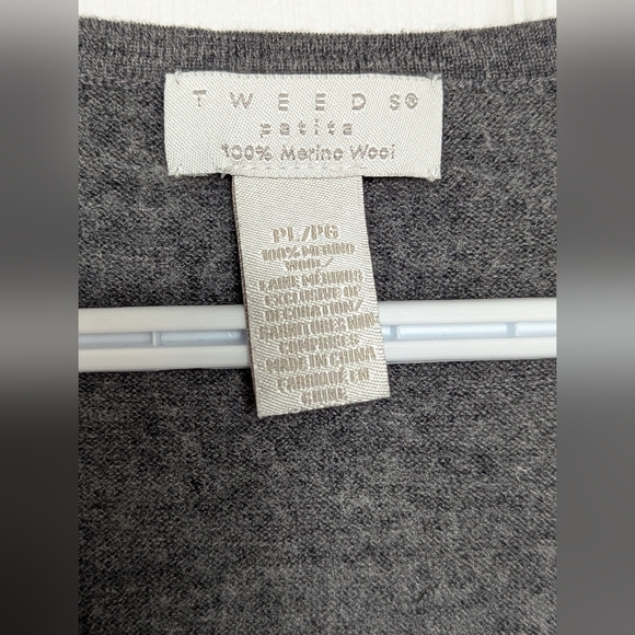 Tweeds Women's (Petite Large) Merino Wool V-Neck Button Up Sweater/Cardigan - Picture 8 of 10